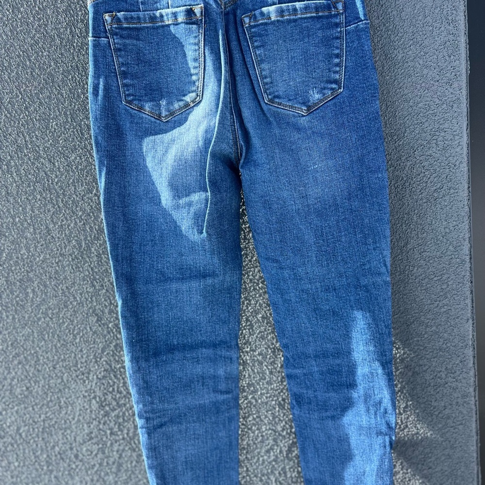 Jeans// High Rise - Picture 4 of 4